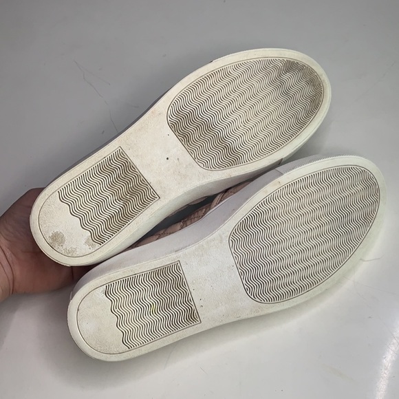 Steve Madden Quilted Slip On Sneaker Casual Rose Blush neutral 6 - Picture 9 of 12